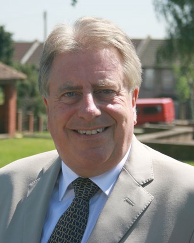 David Evennett MP