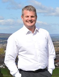 Stuart Andrew